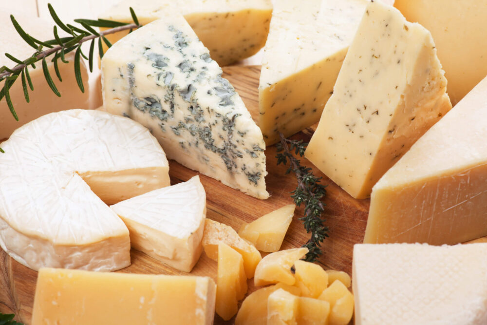 チーズが食べたい時のスピリチュアルな意味とは？チーズなどの乳製品は波動が低いって本当？